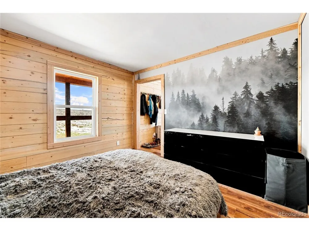 2400 Phantom Terrace Drive Westcliffe, CO 81252