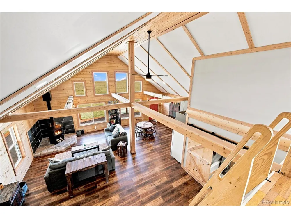 2400 Phantom Terrace Drive Westcliffe, CO 81252