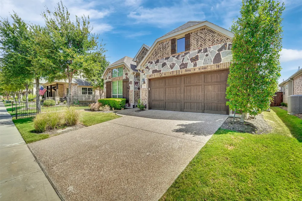 175 Calla Drive Flower Mound, TX 75028