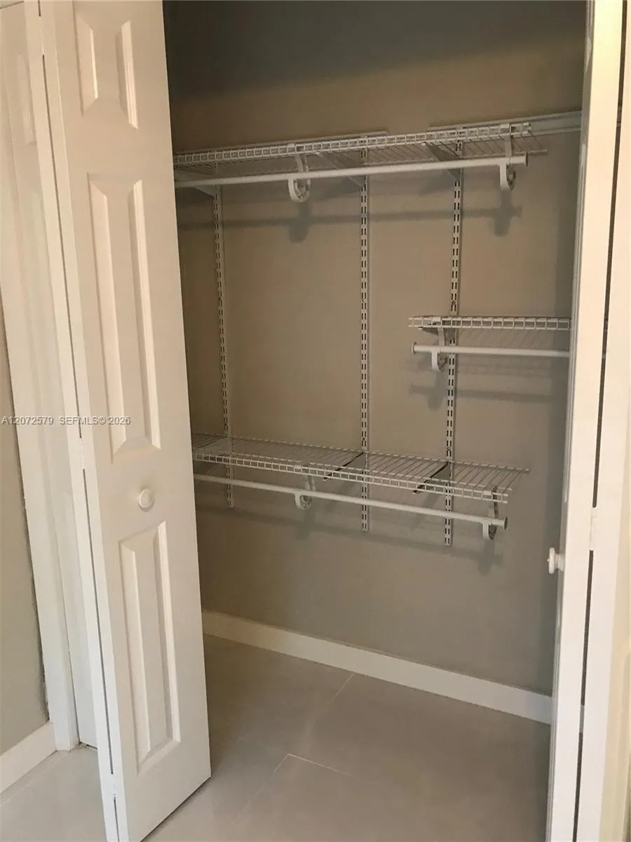 1800 NW 19th St #2 Miami, FL 33125