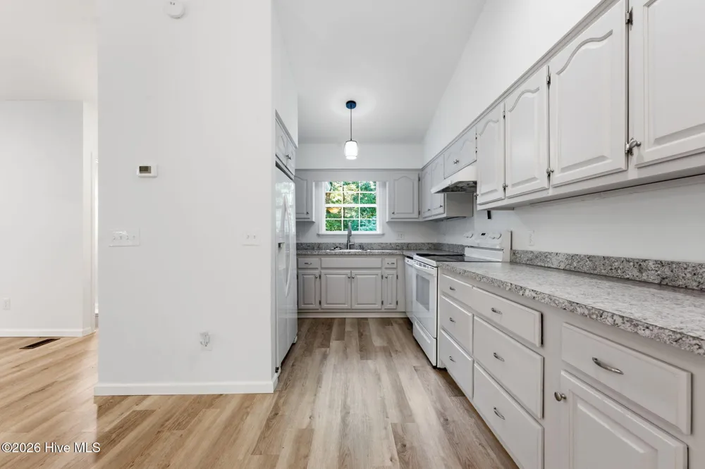 5111 Summer Wood Lane Young Harris, GA 30582