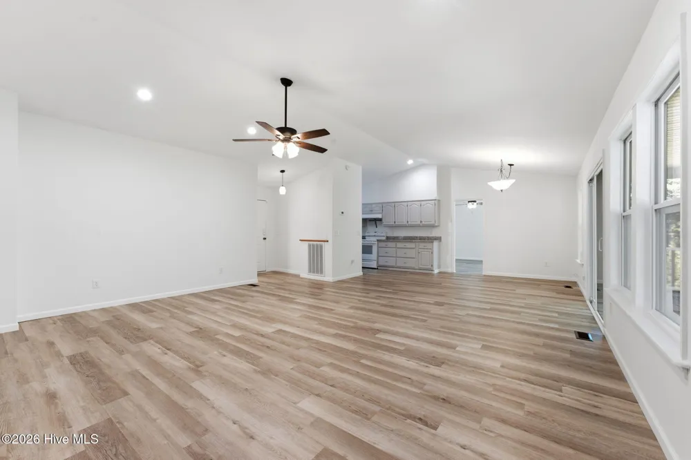 5111 Summer Wood Lane Young Harris, GA 30582