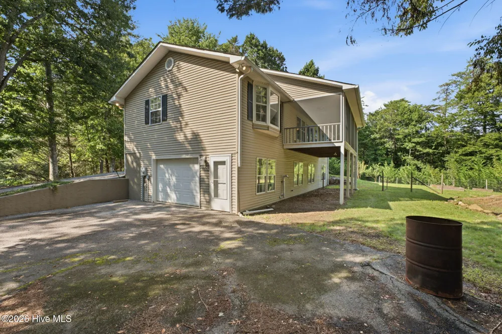 5111 Summer Wood Lane Young Harris, GA 30582