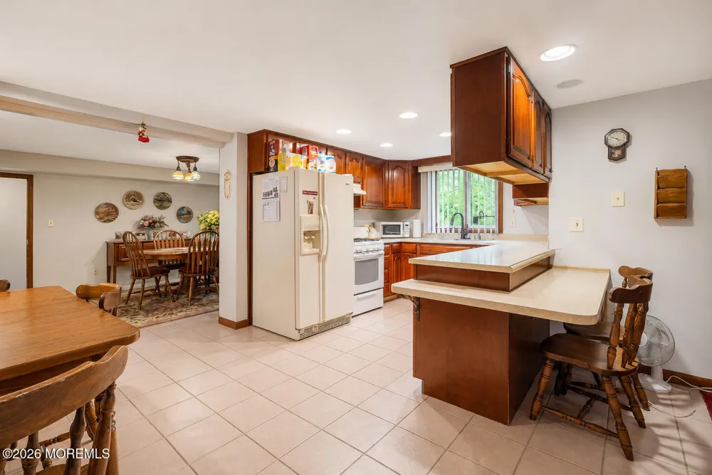 11 Ash Street Eatontown, NJ 07724