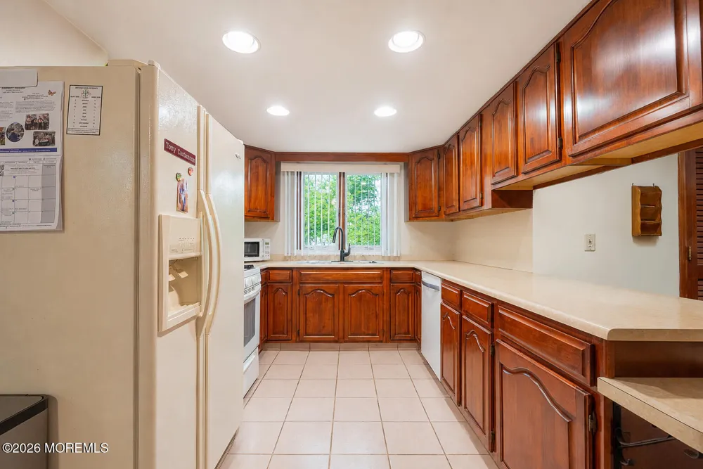 11 Ash Street Eatontown, NJ 07724