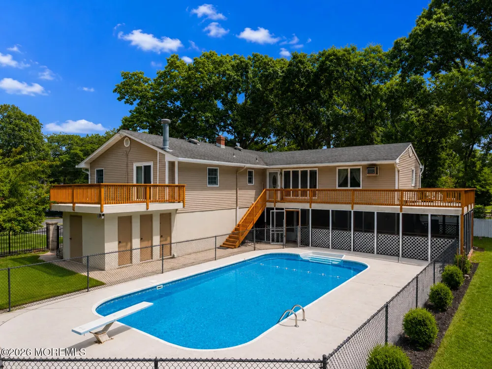 11 Ash Street Eatontown, NJ 07724