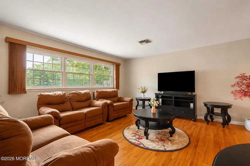 11 Ash Street Eatontown, NJ 07724