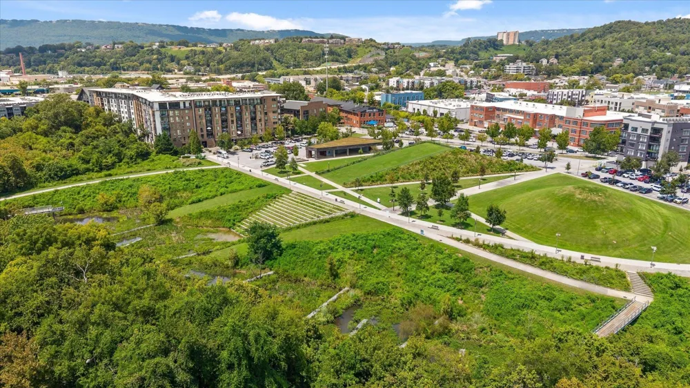 4 Cherokee Boulevard #321 Chattanooga, TN 37405