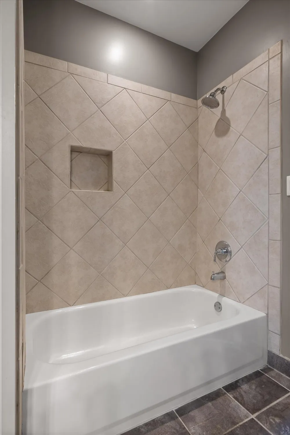4 Cherokee Boulevard #321 Chattanooga, TN 37405