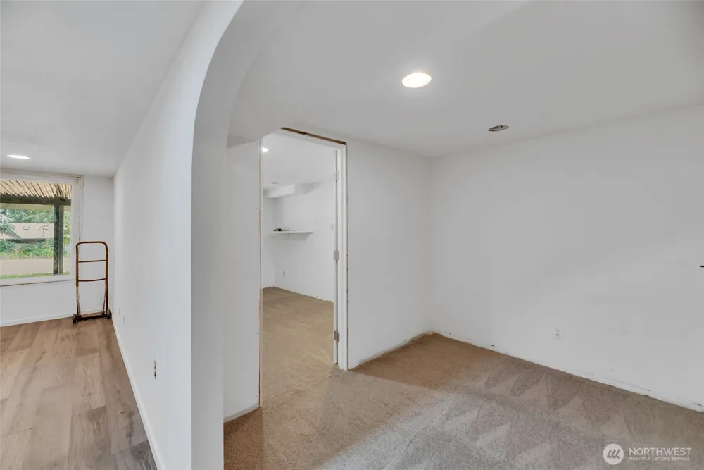 2202 S 120 STREET Burien, WA 98168