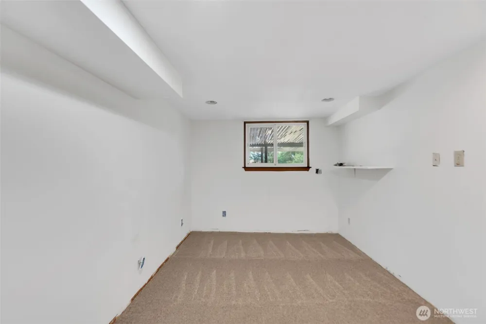 2202 S 120 STREET Burien, WA 98168