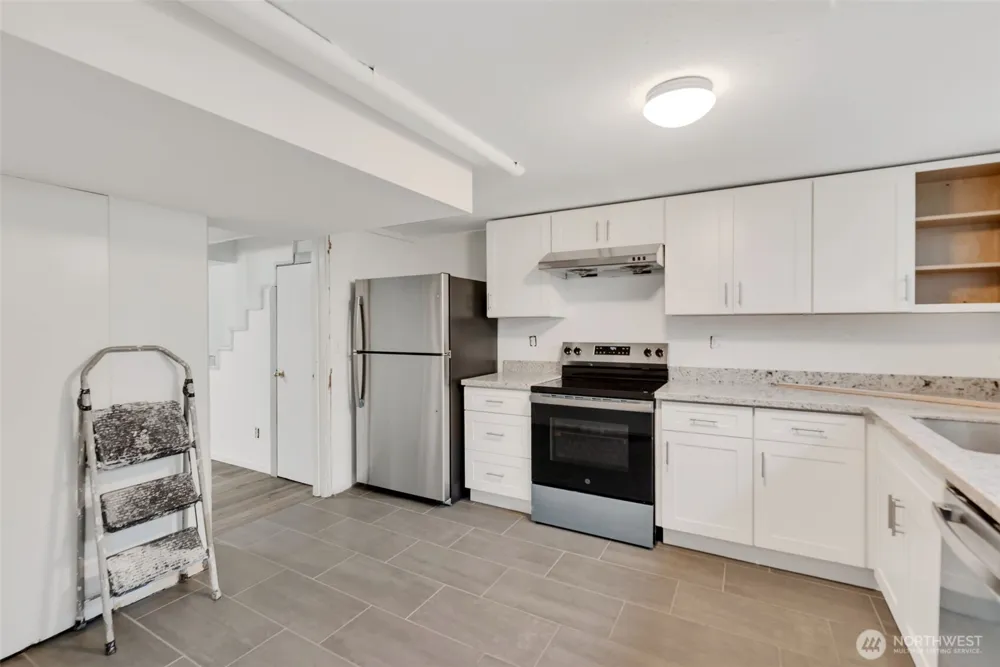 2202 S 120 STREET Burien, WA 98168