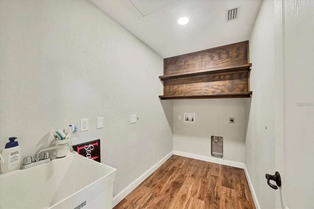 15530 AQUA CIRCLE Port Charlotte, FL 33981