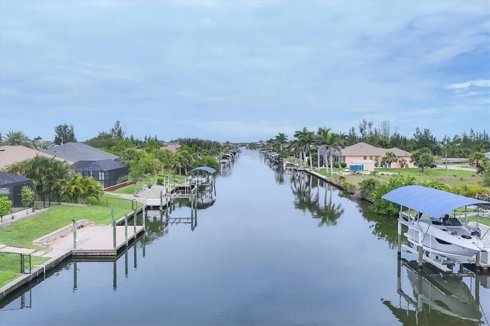 15530 AQUA CIRCLE Port Charlotte, FL 33981