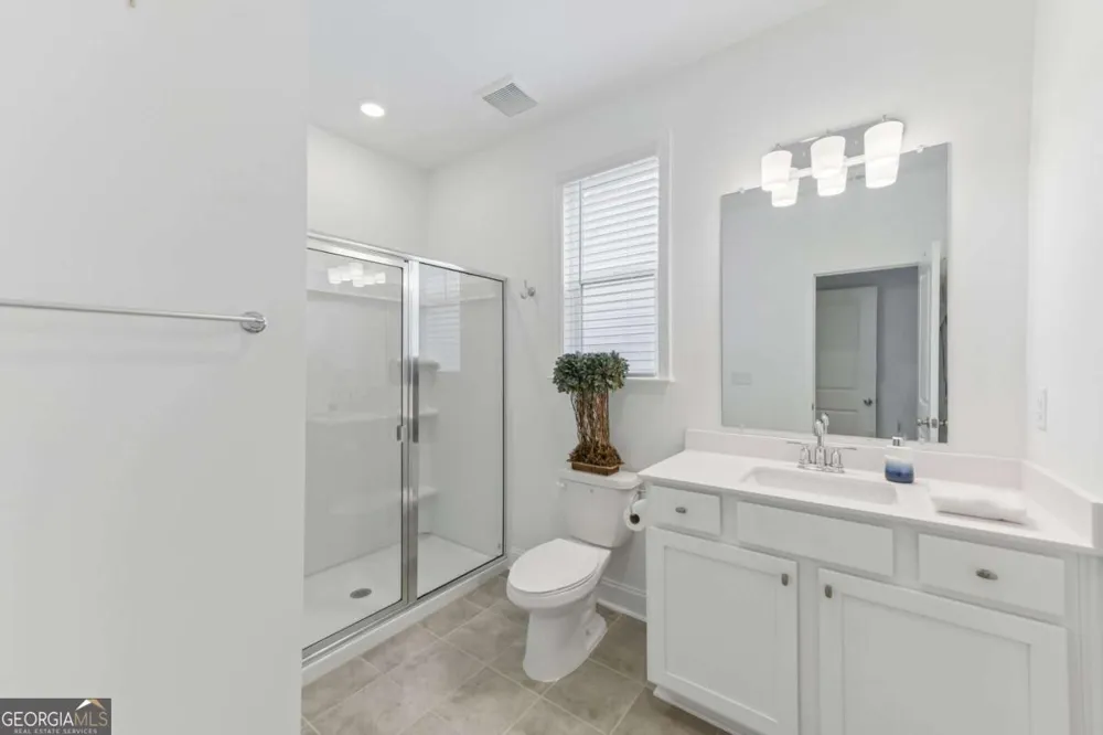 3219 Shirecrest LN Dacula, GA 30019