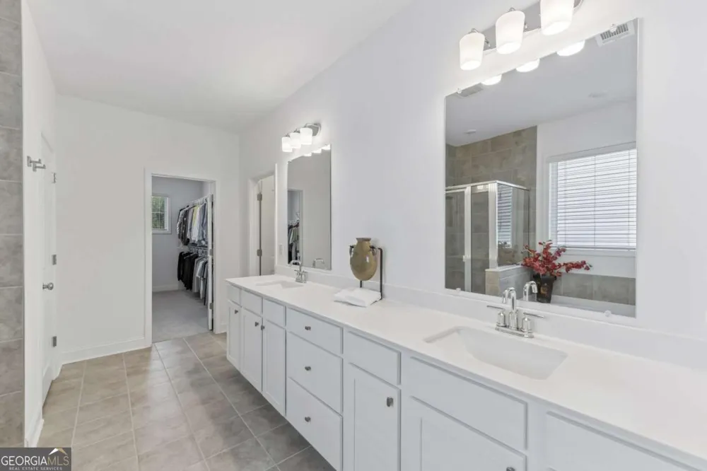 3219 Shirecrest LN Dacula, GA 30019
