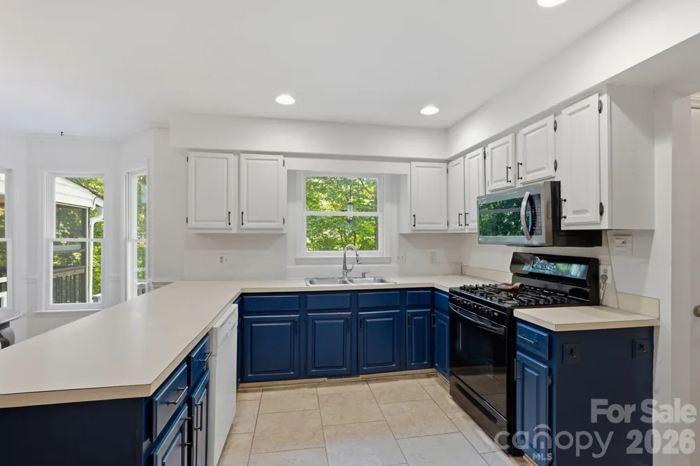 5607 Manchester Avenue Harrisburg, NC 28075