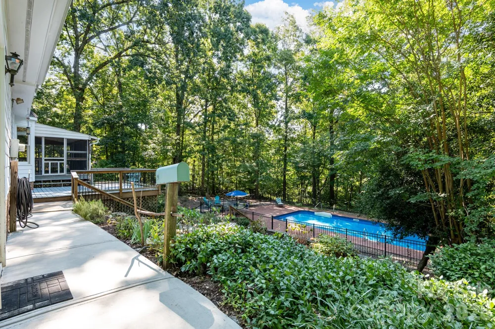 5607 Manchester Avenue Harrisburg, NC 28075