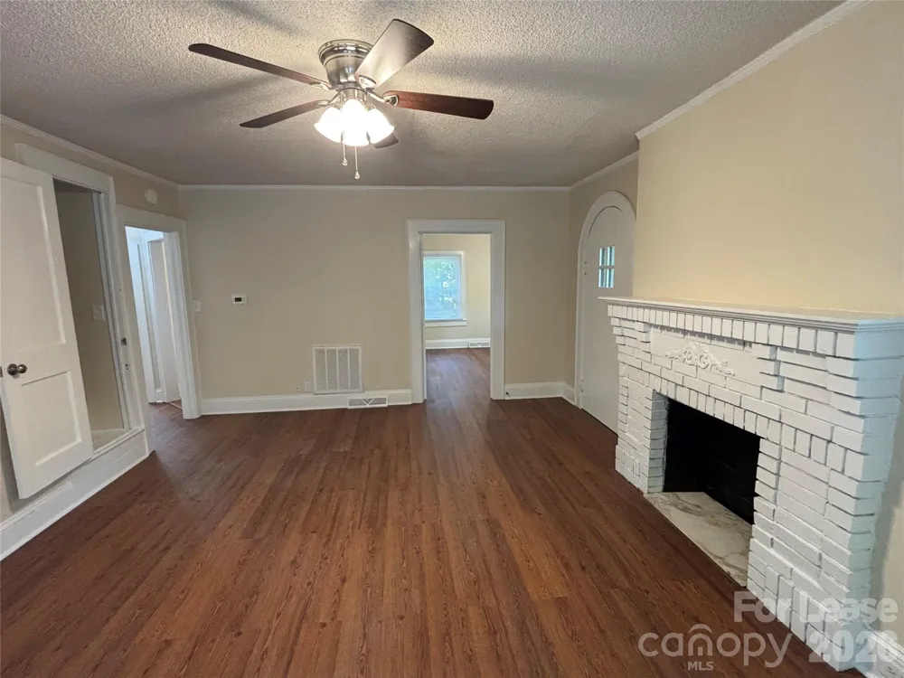 1613 Boy Scout Road Lincolnton, NC 28092
