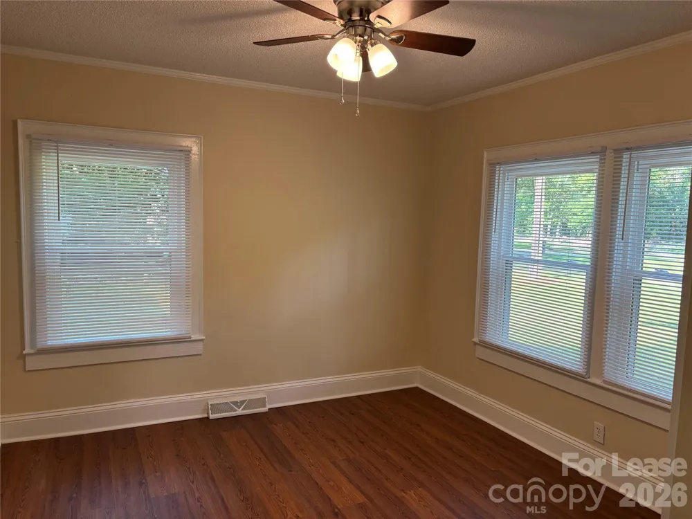 1613 Boy Scout Road Lincolnton, NC 28092