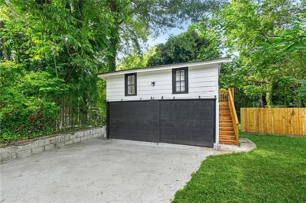 1023 Byron Drive SW Atlanta, GA 30310