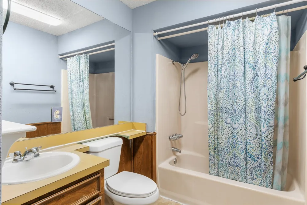 1185 Vz County Road 3822 Wills Point, TX 75169