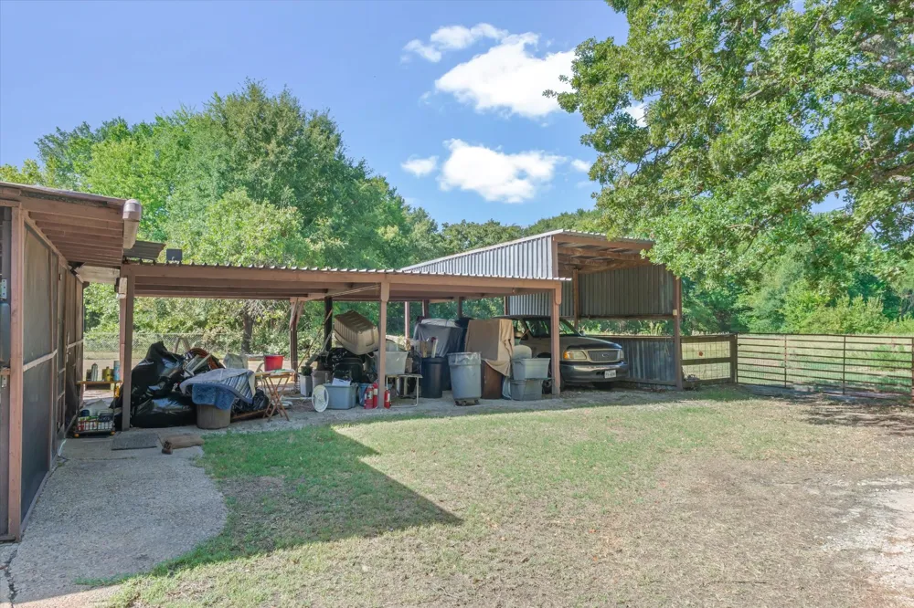 1185 Vz County Road 3822 Wills Point, TX 75169