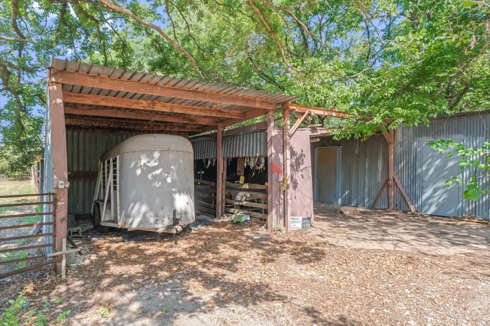 1185 Vz County Road 3822 Wills Point, TX 75169