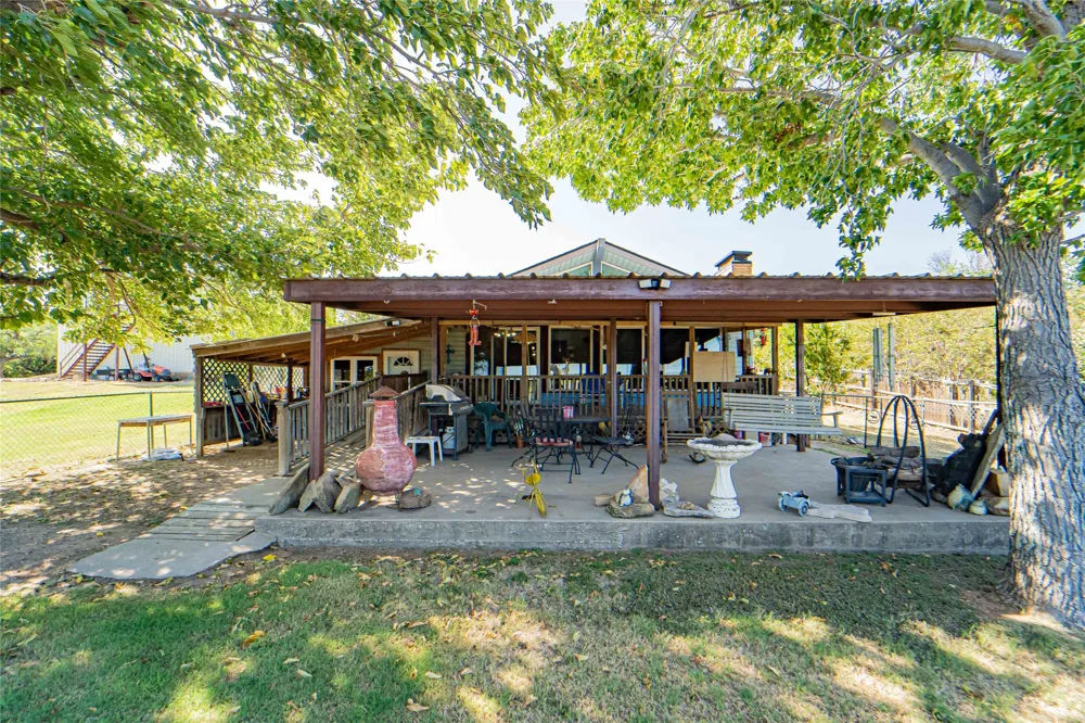 355 County Road 221 Breckenridge, TX 76424