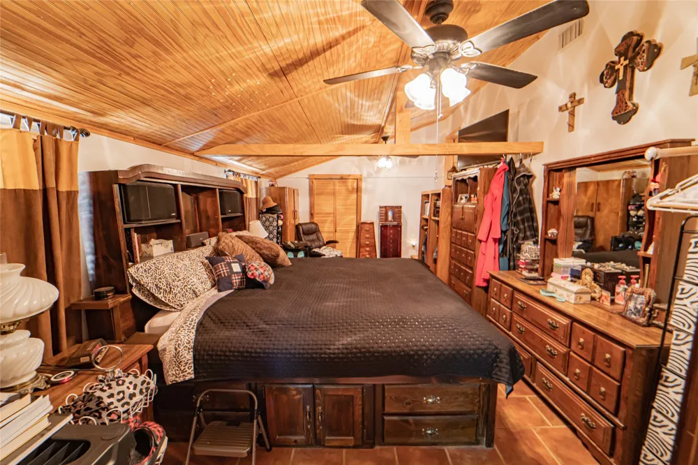 355 County Road 221 Breckenridge, TX 76424