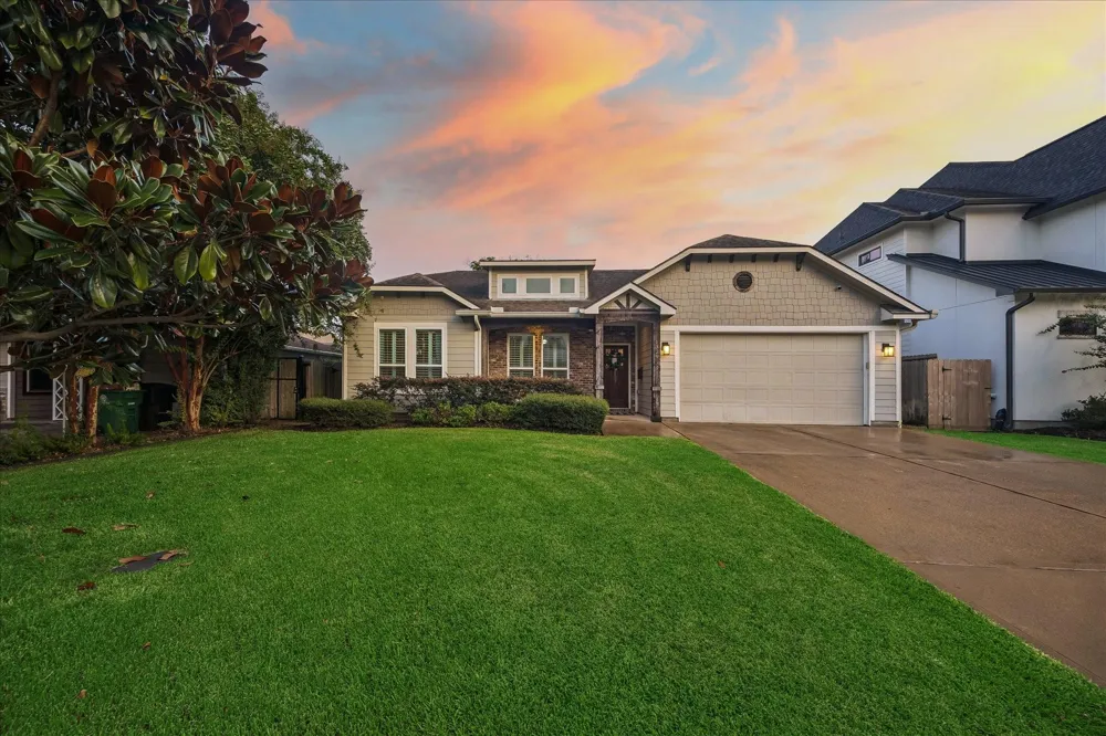 1329 Richelieu Lane Houston, TX 77018