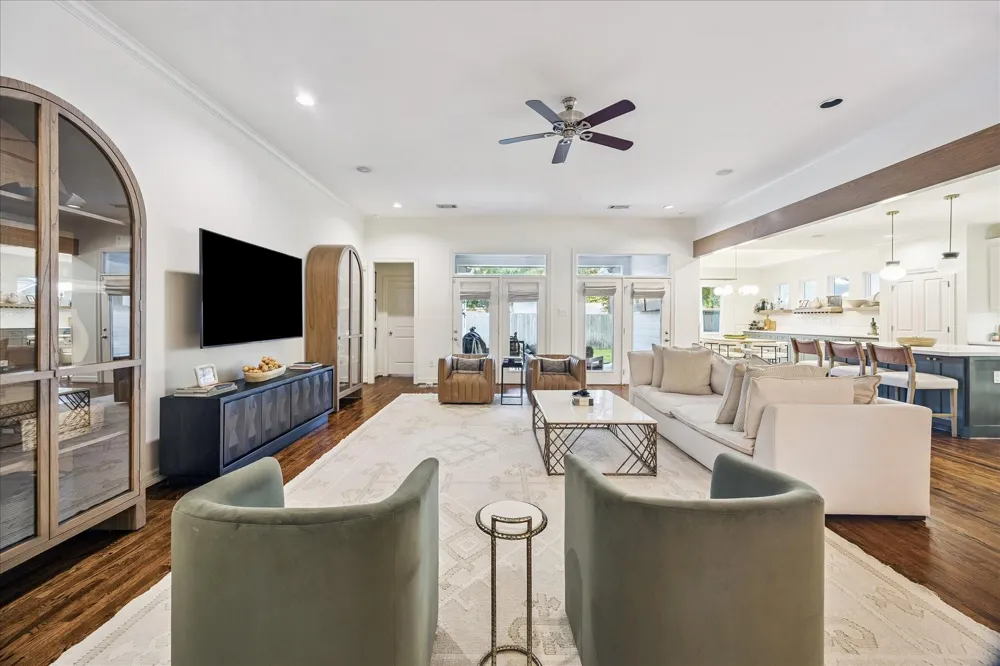 1329 Richelieu Lane Houston, TX 77018