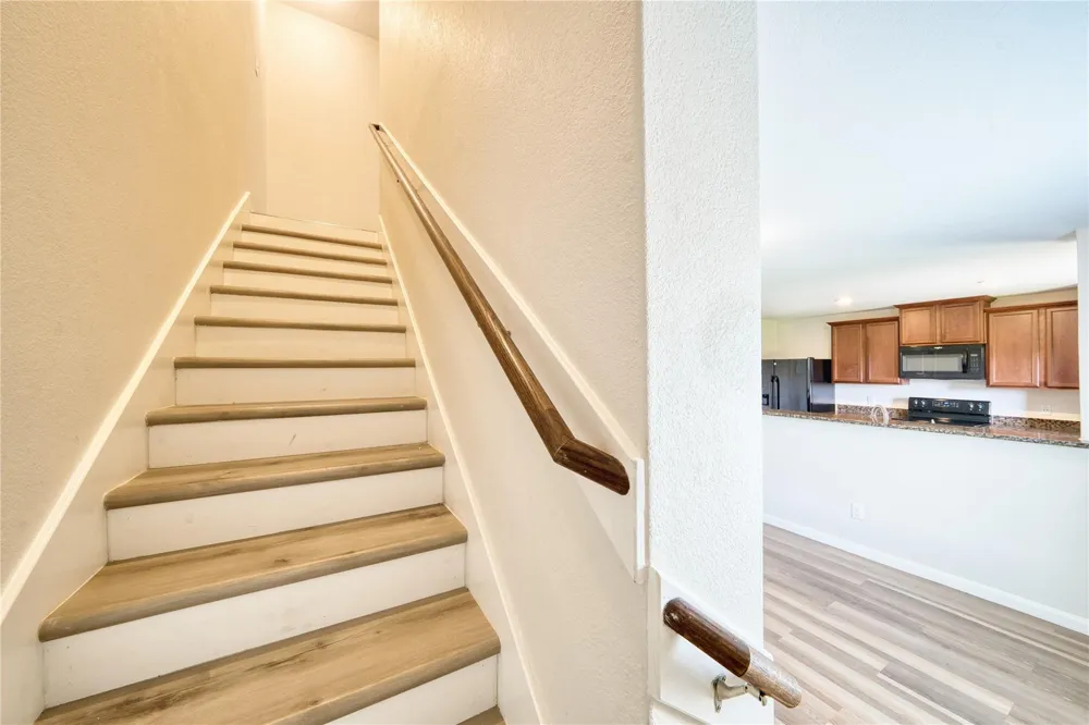 5735 Rainbow Road Cove, TX 77523
