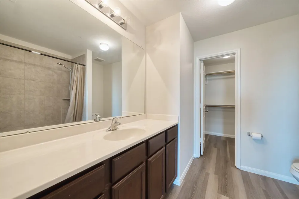 5735 Rainbow Road Cove, TX 77523
