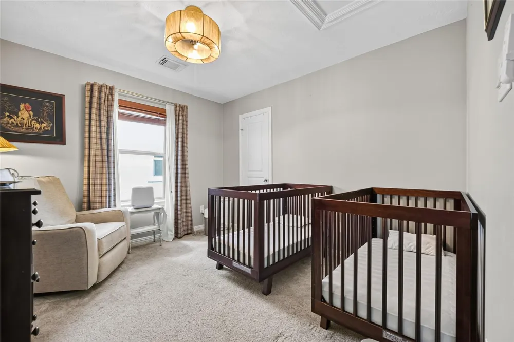 5425 Kiam Street Houston, TX 77007