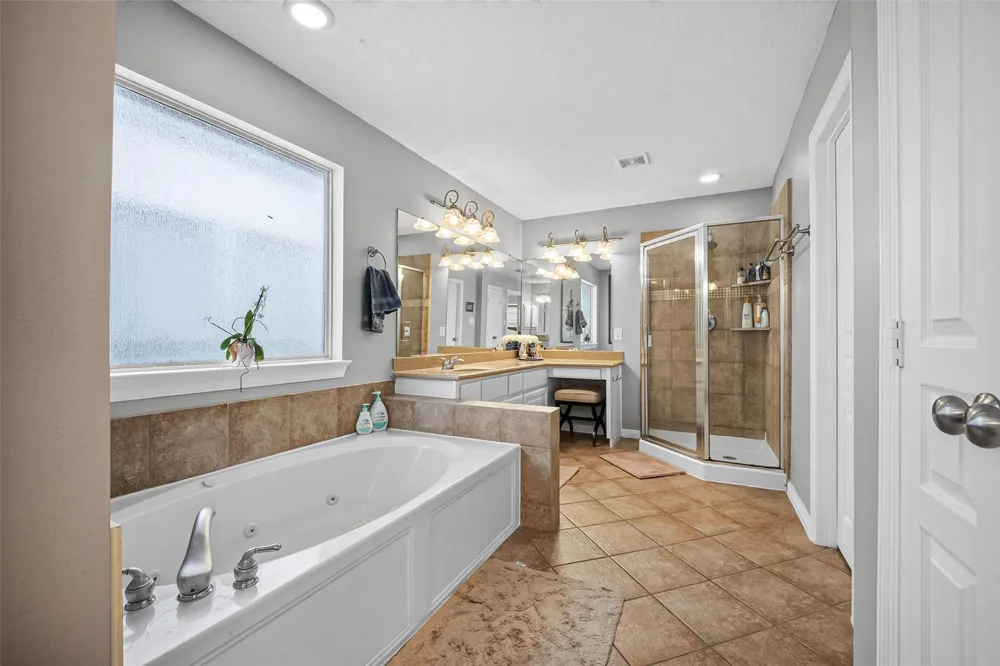 5425 Kiam Street Houston, TX 77007