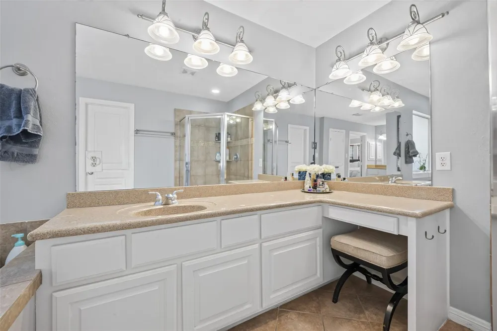 5425 Kiam Street Houston, TX 77007
