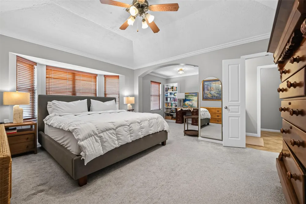 5425 Kiam Street Houston, TX 77007