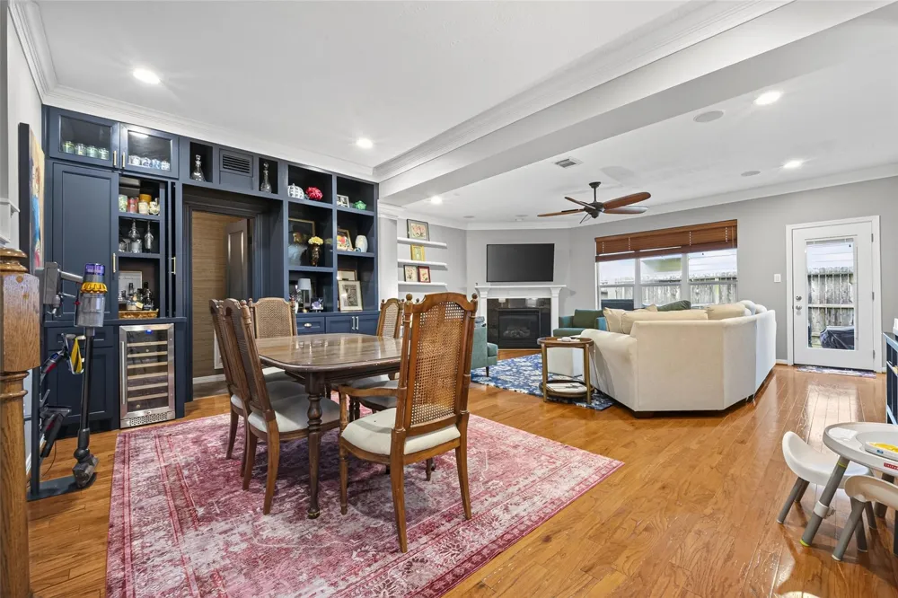 5425 Kiam Street Houston, TX 77007
