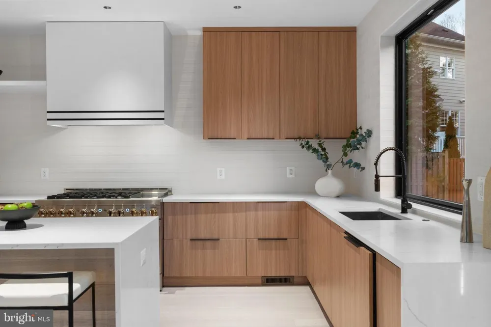 4902 GREENWAY DRIVE Bethesda, MD 20816