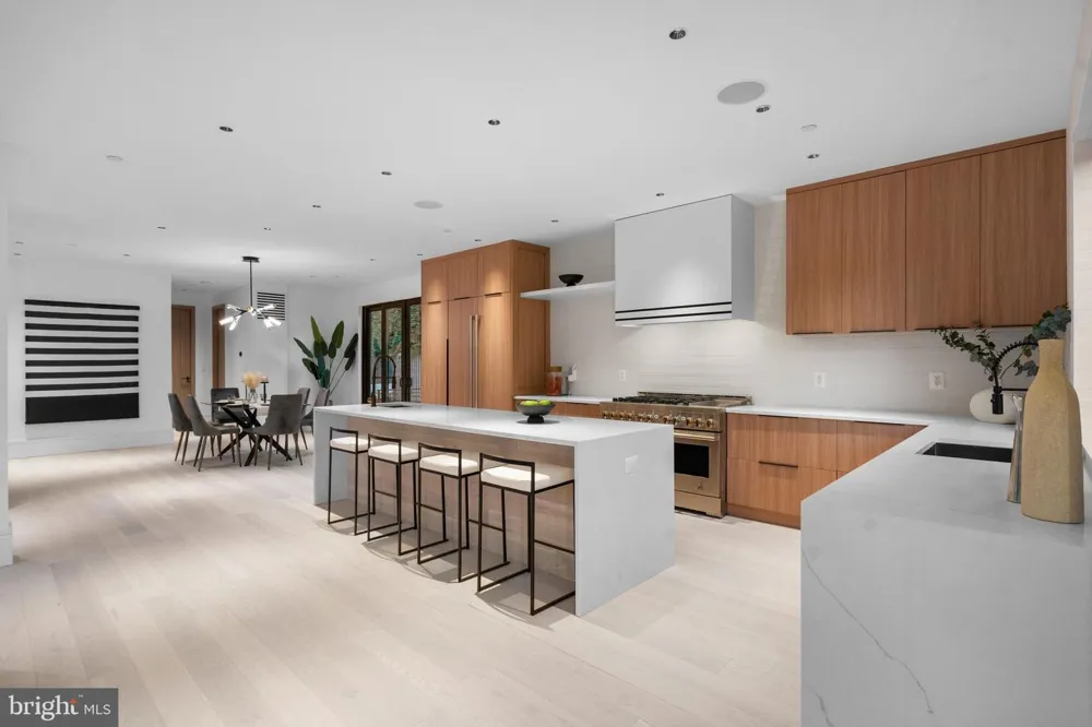 4902 GREENWAY DRIVE Bethesda, MD 20816