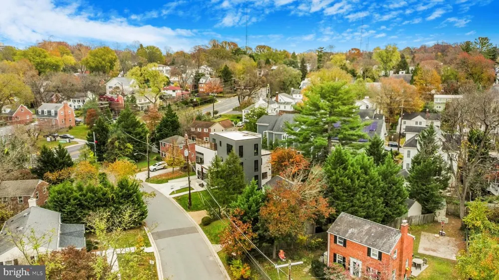 4902 GREENWAY DRIVE Bethesda, MD 20816