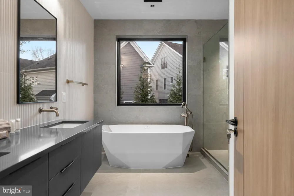 4902 GREENWAY DRIVE Bethesda, MD 20816