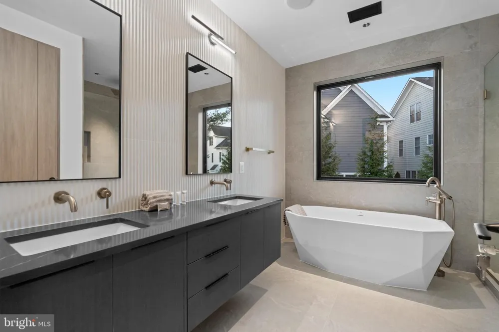 4902 GREENWAY DRIVE Bethesda, MD 20816