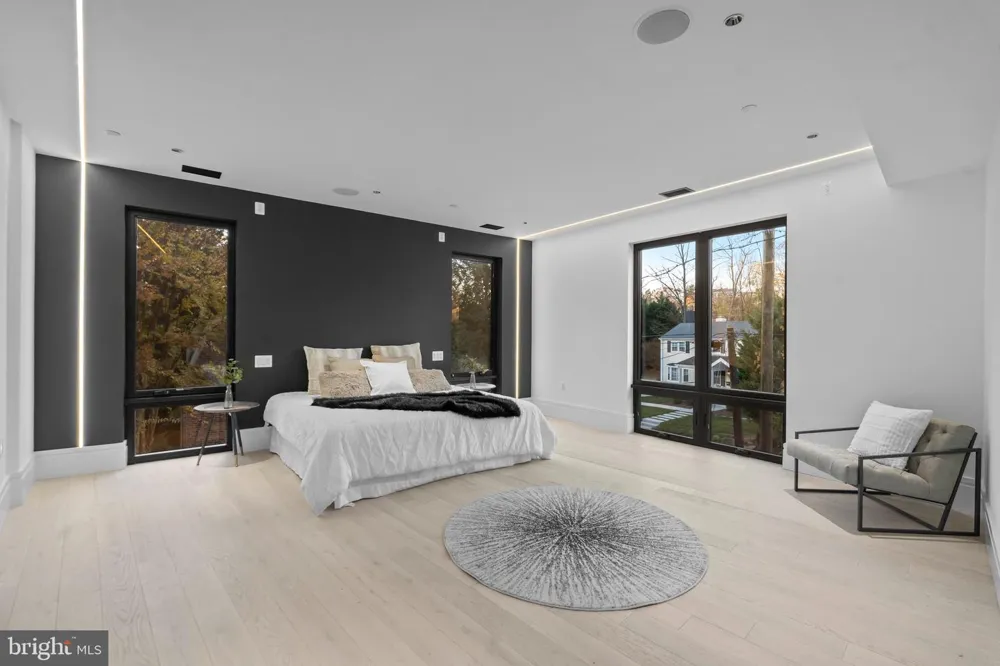 4902 GREENWAY DRIVE Bethesda, MD 20816