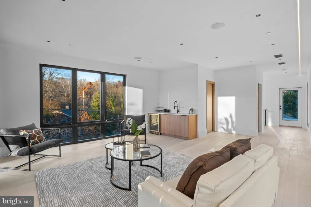 4902 GREENWAY DRIVE Bethesda, MD 20816
