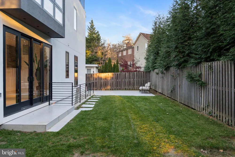 4902 GREENWAY DRIVE Bethesda, MD 20816