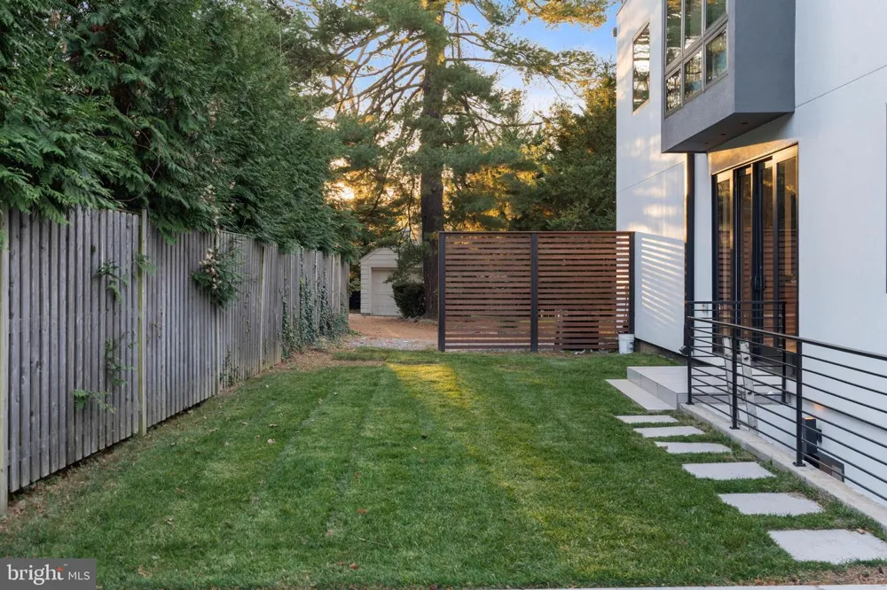4902 GREENWAY DRIVE Bethesda, MD 20816
