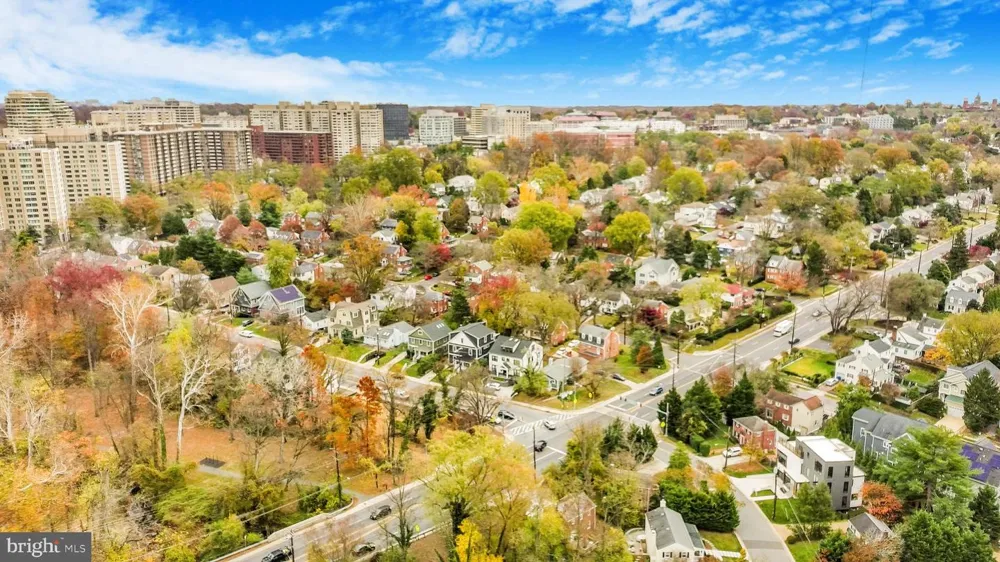4902 GREENWAY DRIVE Bethesda, MD 20816