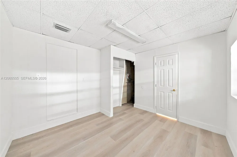 596 NW 109th St Miami, FL 33168
